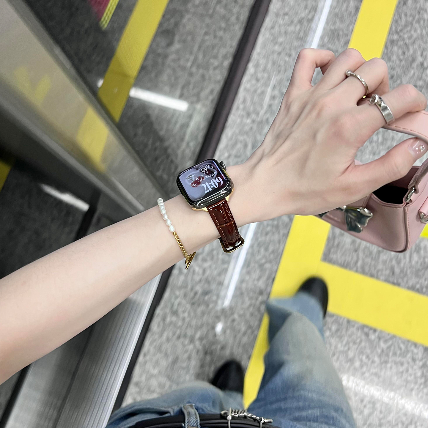 适用苹果s11表带竹节纹皮质表带