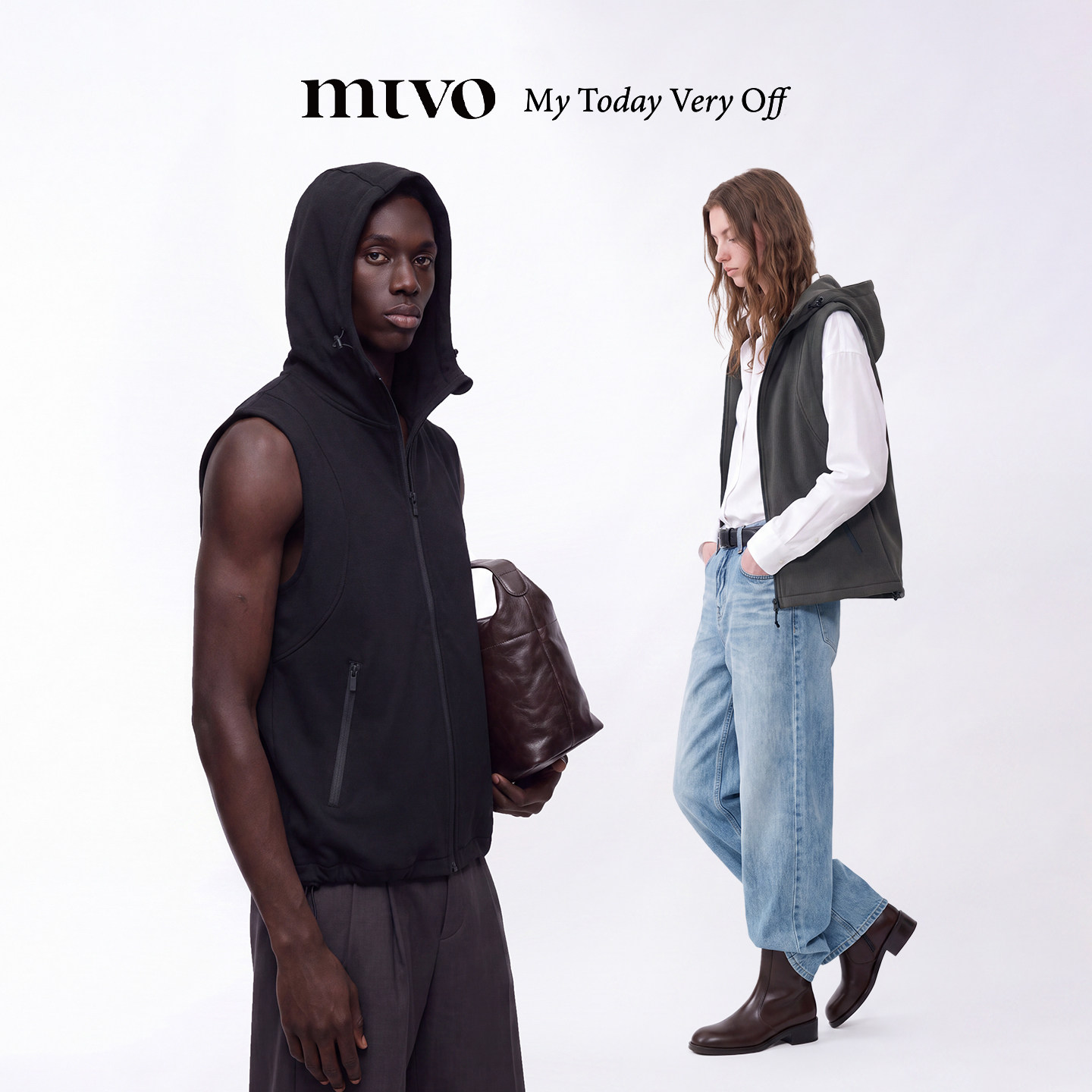 【MTVO】连帽抽绳马甲图片