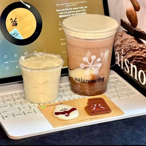 奈雪生可可融雪米布布联名冰箱贴