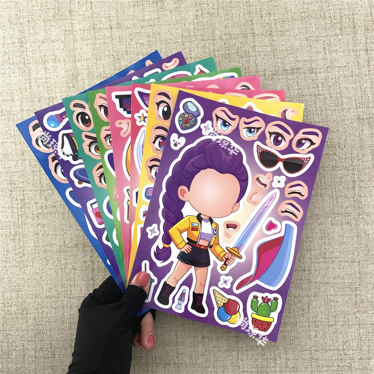 新款猎魔女团K-pop鲁米换脸贴纸图片