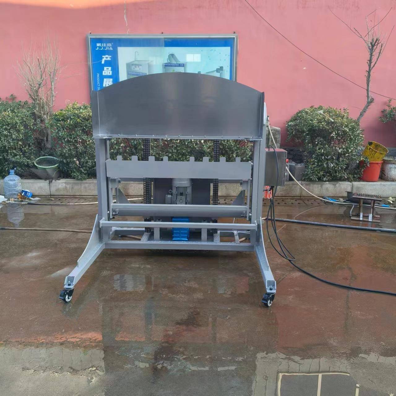 商用双垃圾桶物品货物提升机电动提升设备翻桶机倒料机