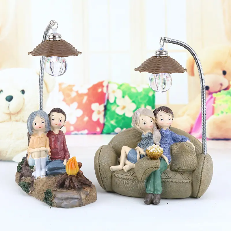 创意家居情侣人物玩偶摆件男孩女孩夜灯情人节学生生日礼物礼品店