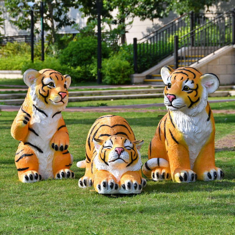 仿真老虎摆件户外花园景观公园售楼部景区草坪装饰玻璃钢动物雕塑