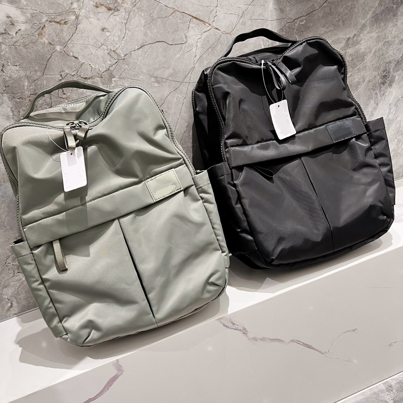 lulu Everyday backpack男女大容量电脑包双肩背包23L健身防泼水