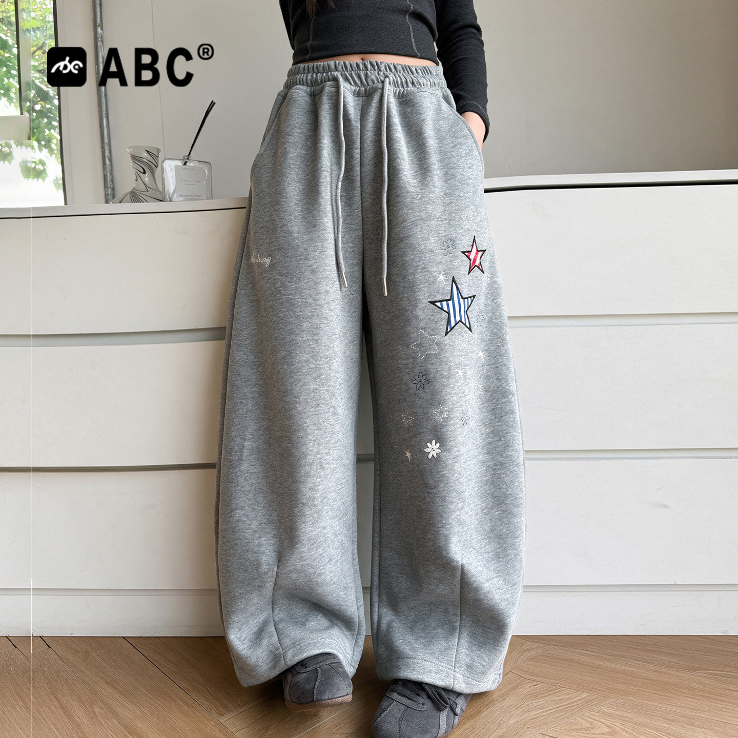 ABC女童春秋五角星刺绣卫裤潮