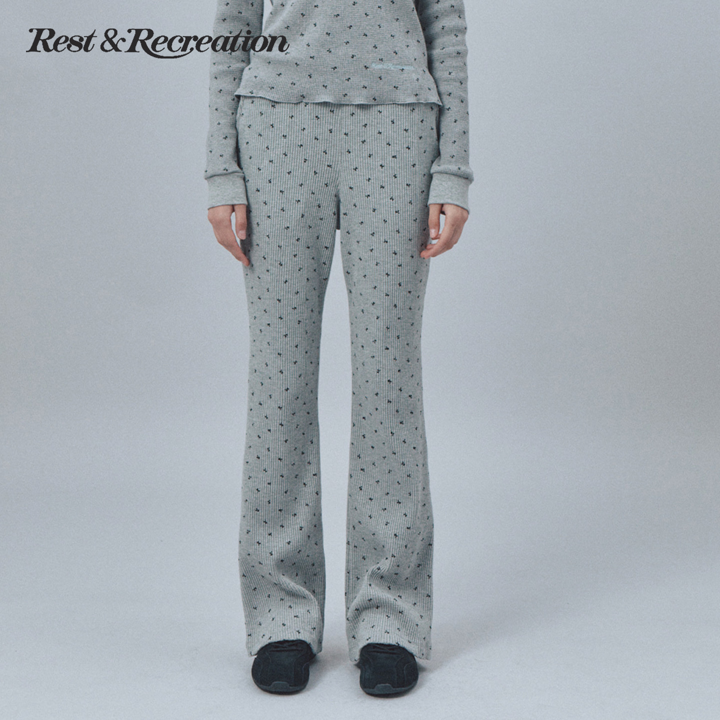 RR波点印花logo微喇休闲长裤