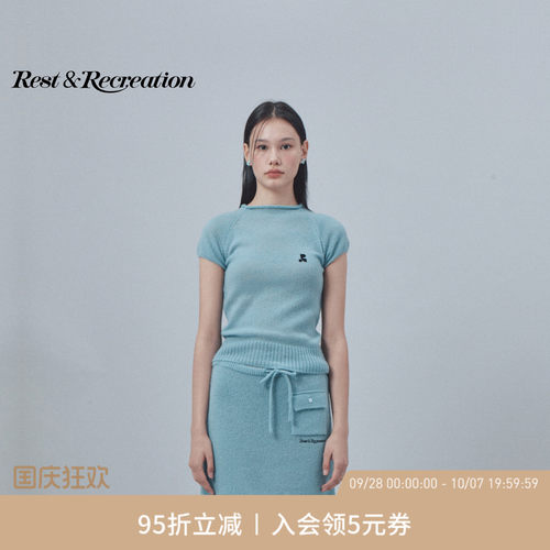 插肩袖针织刺绣短袖女