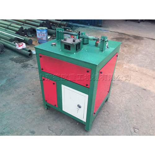 不锈钢圆管冲弧机 全自动立式液压冲孔机 钢管方管开口机 易操作