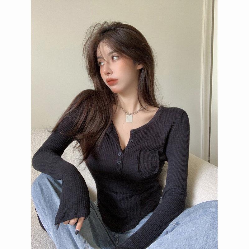 推荐冰丝针织T恤女装春季薄款防晒v领短款紧身内搭打底衫白色长袖
