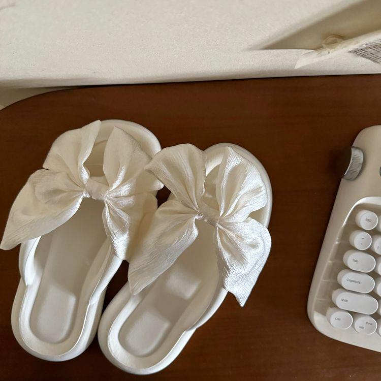 推荐晨袍拖鞋女新娘鞋主婚纱神器结婚花朵伴娘鞋子不累脚绝美平底