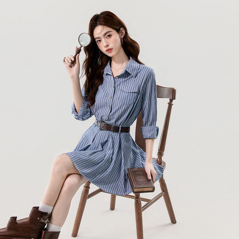 推荐学院风polo领衬衫连衣裙收腰显瘦条纹长袖裙子2025新款早秋女