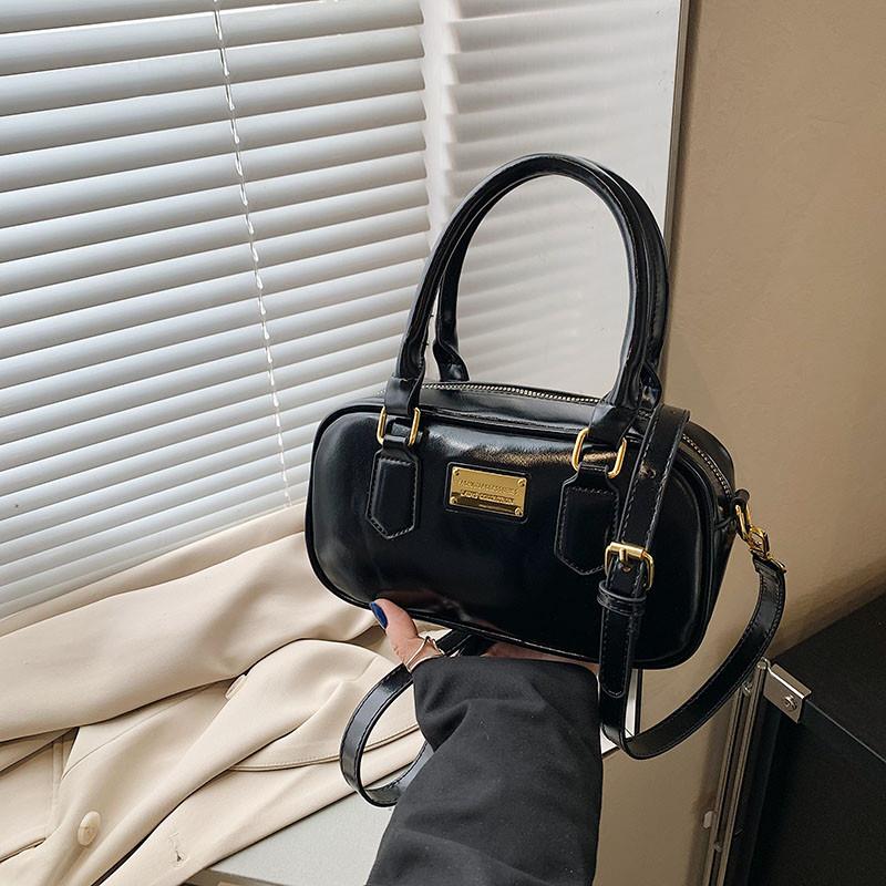 推荐手提枕头包女2025新款