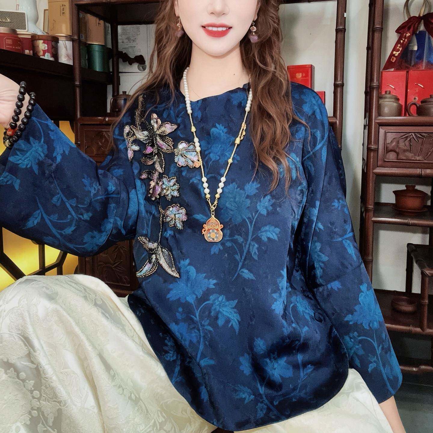 推荐新中式国风藏蓝晕染刺绣钉珠七分袖宽松慵懒上衣女民族风娅娅