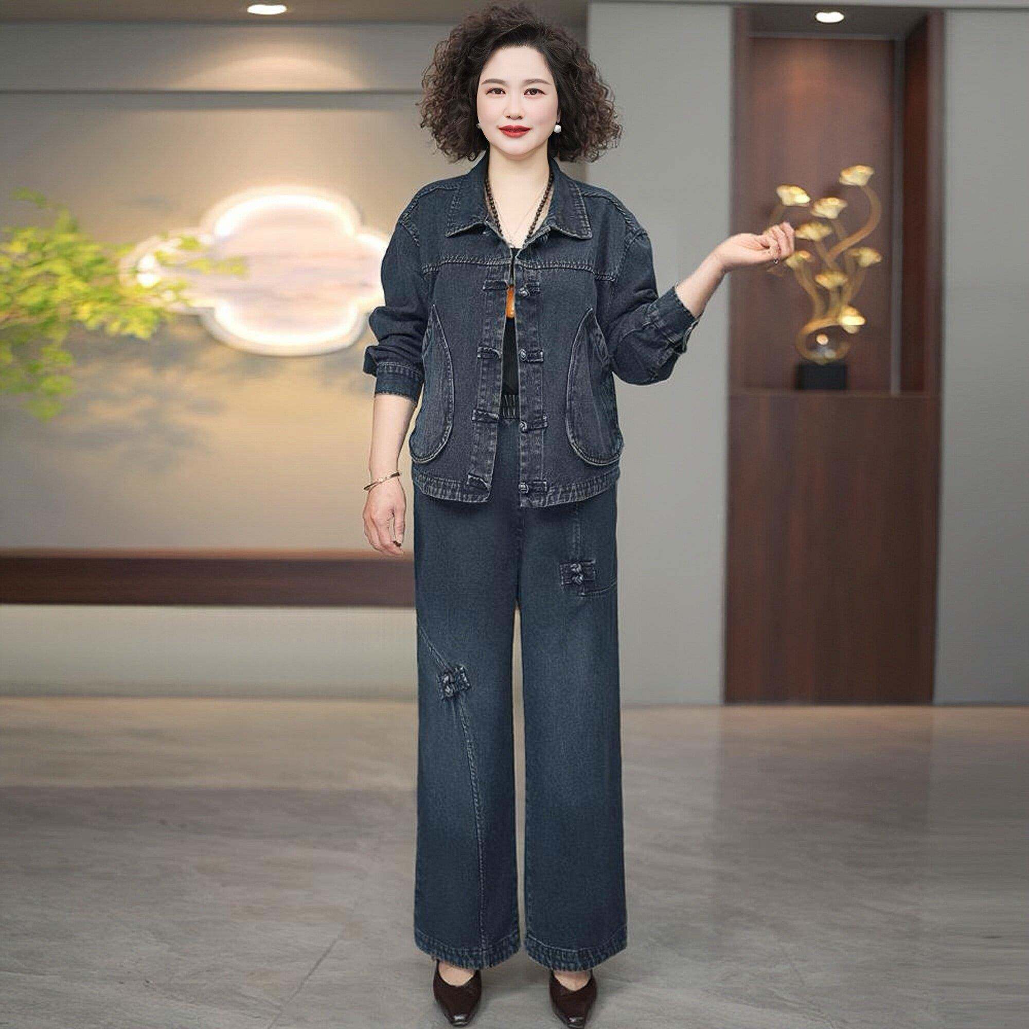 推荐中老年女装妈妈春装套装端庄大气时尚宽松大码休闲显瘦牛仔两