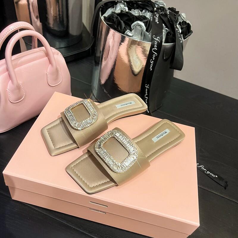 推荐水钻方扣拖鞋女夏季外