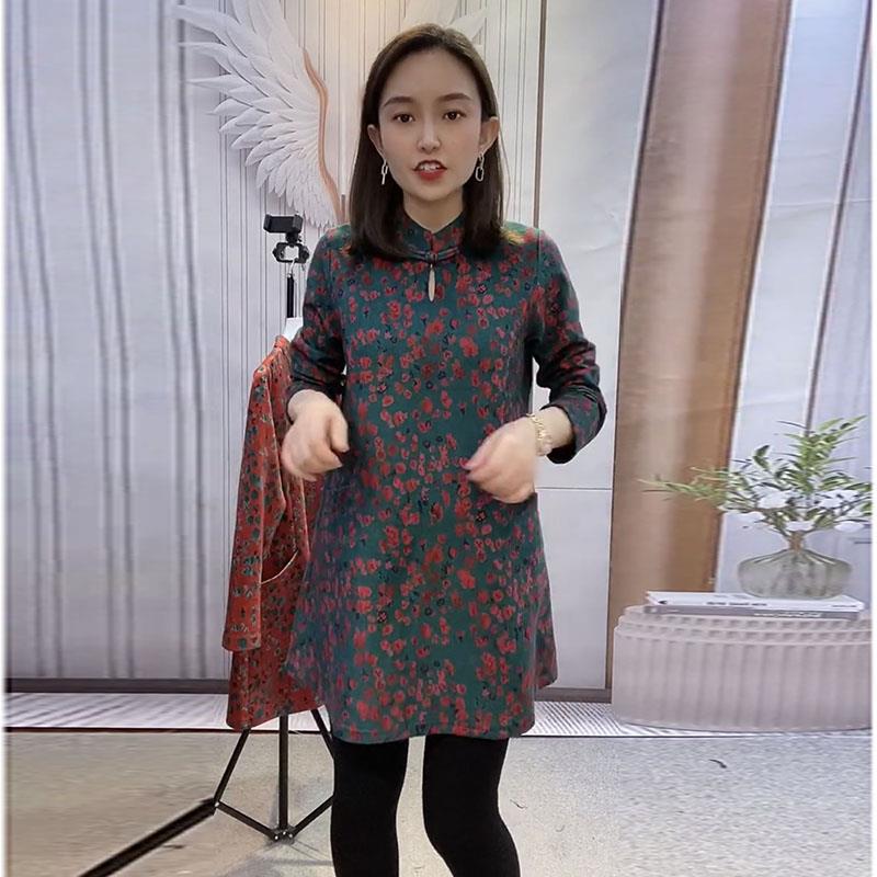推荐中老年妈妈连衣裙冬季新款复古碎花小个子大码中裙盘扣德绒大