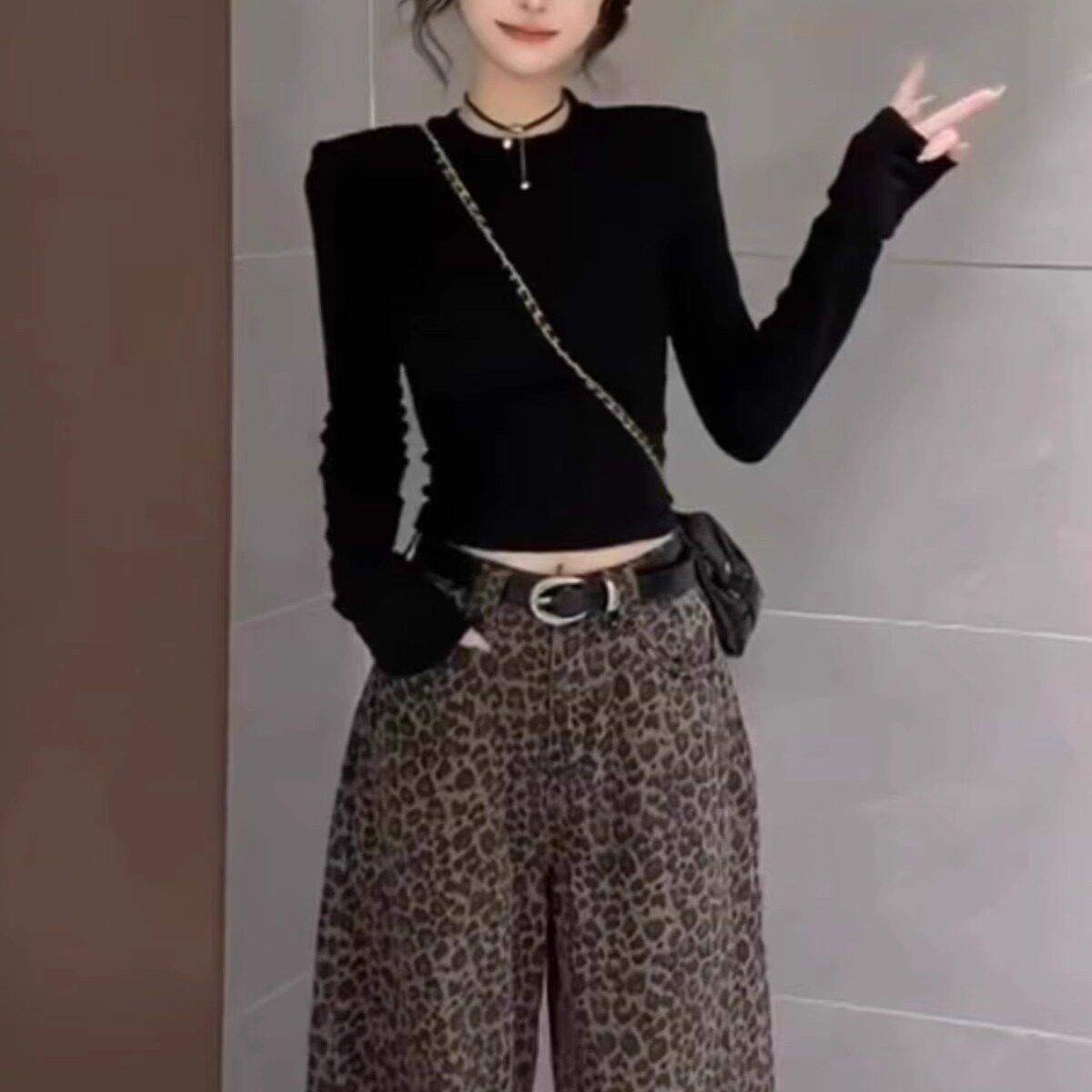 推荐垫肩长袖打底衫女春秋季欧货新款风衣内搭气质修身显瘦甜辣小