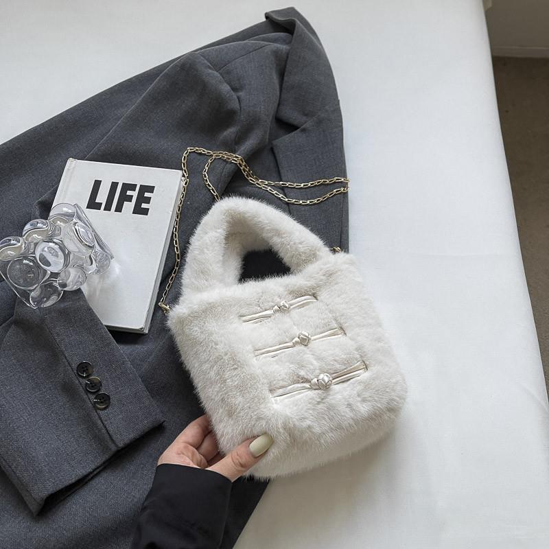 推荐夏季新款海边度假风编