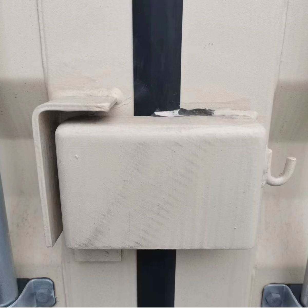 挂车厂家直销 焊接 集装箱专用 重型汽车专用 集装箱锁盒