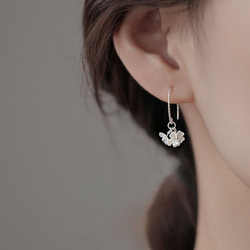 srrmhyns花朵耳钉女2023年新款清新耳挂轻奢耳环耳饰夏防