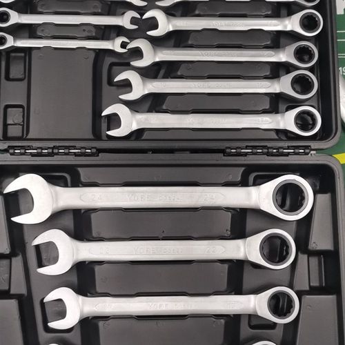 一头开口一头梅花带转速两用快速扳手棘轮扳手固定头7S2齿683