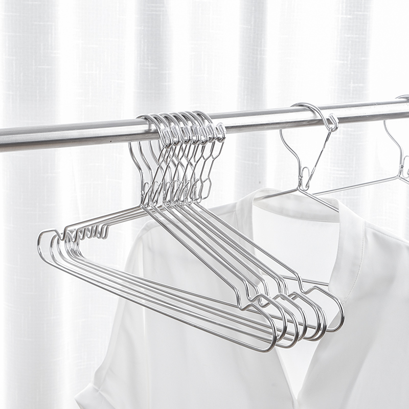 防风衣架不锈钢自动卡扣防掉防z吹落家用挂衣固定扣学生宿舍晾衣
