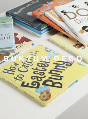 现代样板间儿童房装饰仿真书外文杂志书架道具摆件卡通风彩色绘本