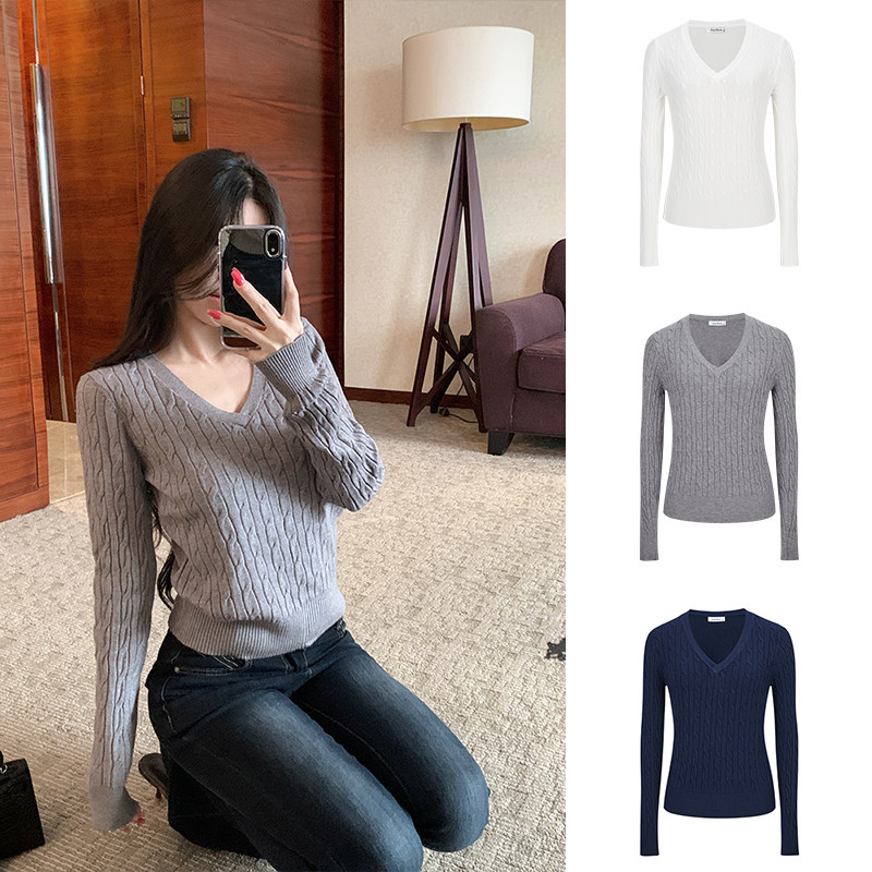 MosesQueen魔西女王麻花v领毛衣女秋冬内搭打底衫长袖针织衫上衣