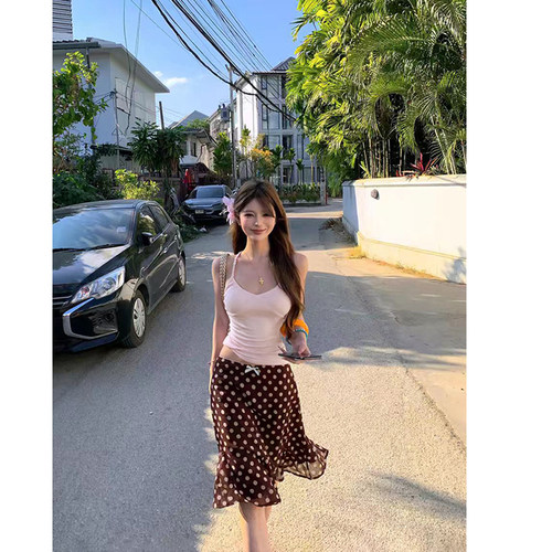 v领吊带背心波点半身裙两件套装
