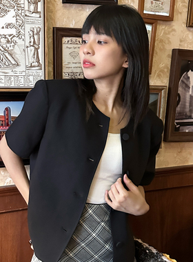 Not EVEN 法式复古老钱风抗皱极简百搭高级感短袖西装外套女短款