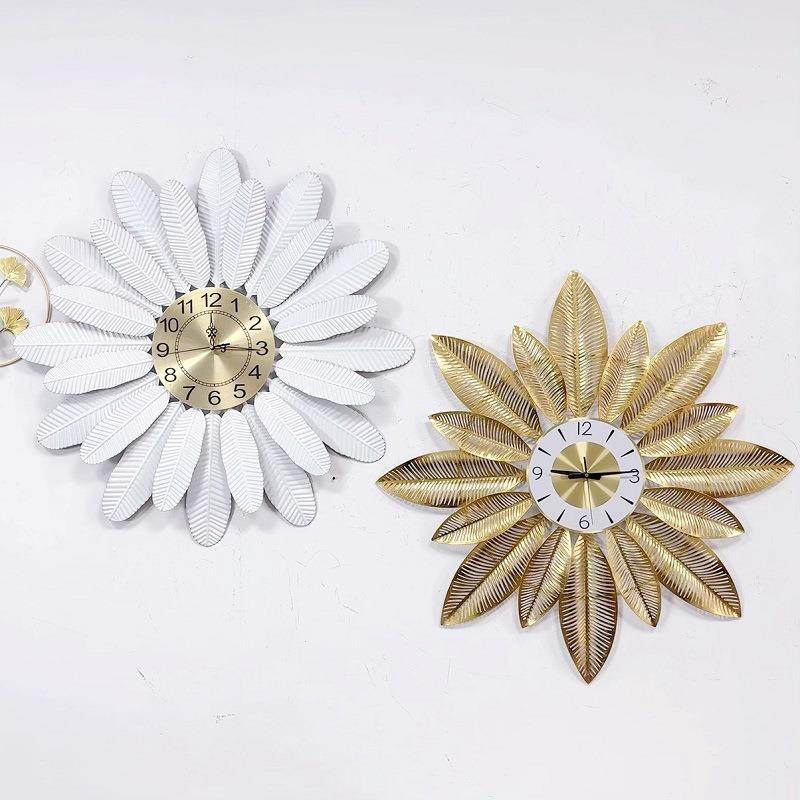 极简钟表挂钟客厅2024新款现代简约时尚大气轻奢网红高端挂墙时钟