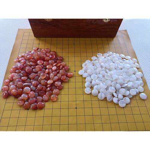 天然玛瑙红天然花纹白天然花纹玛瑙围棋！五子棋！