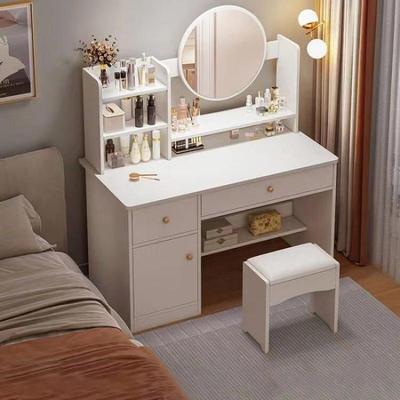 小型卧室梳妆台收纳柜一体现代简约新款轻奢化妆桌轻法奶油风