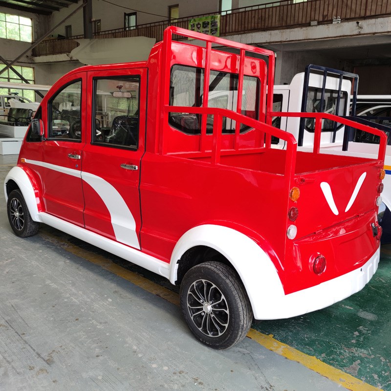 双排电动四轮皮卡车载人拉货厂房用货斗车封闭物业巡逻皮卡车