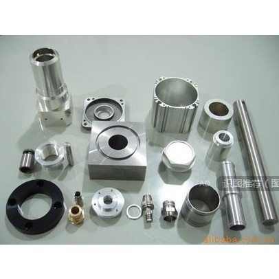 数控车加工不锈钢铝合金6061铝件铁件45号钢黄铜件 POM赛钢 车件