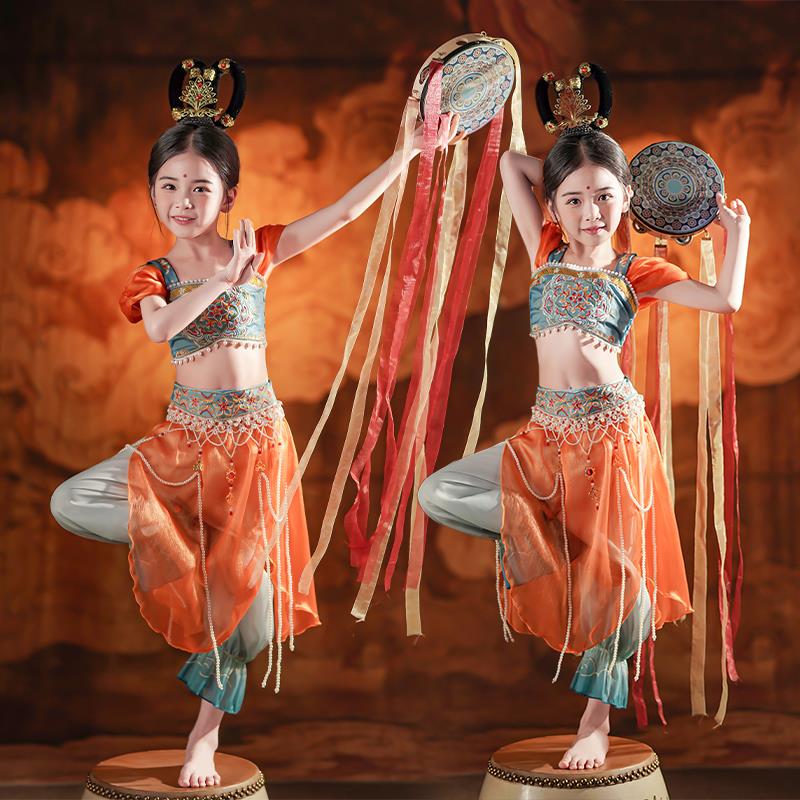 飞天乐鼓敦煌汉服舞蹈演出