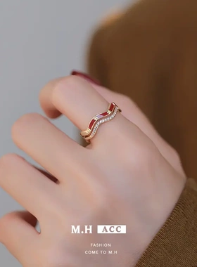 新款红色滴油波浪戒指女小众高级轻奢镂空食指戒时尚通勤开口指环