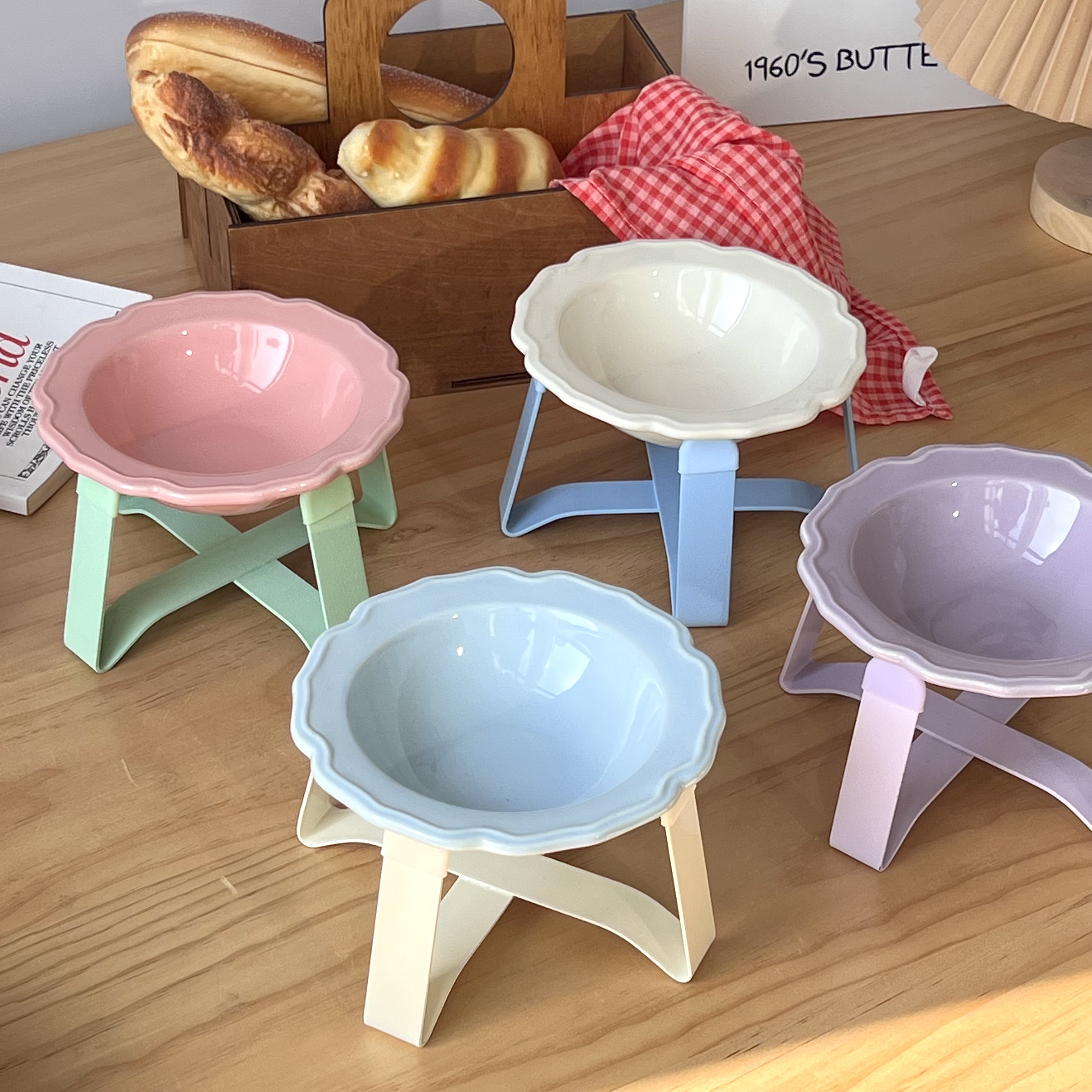 { 花边飞碟套装带支架} 陶瓷釉下彩猫咪狗水粮碗小型宠物防黑下巴