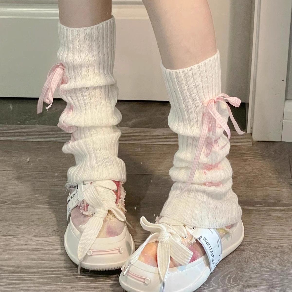 交叉绑带袜套日系可爱jk袜子女中筒秋冬针织麻花纹腿套白色堆堆袜