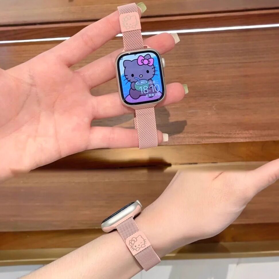 适用iWatchs11新款华为FIT4可爱KT猫米兰细款金属磁吸表带苹果s10S987智能小米9Pro小米9代8透气网带Fit3夏日