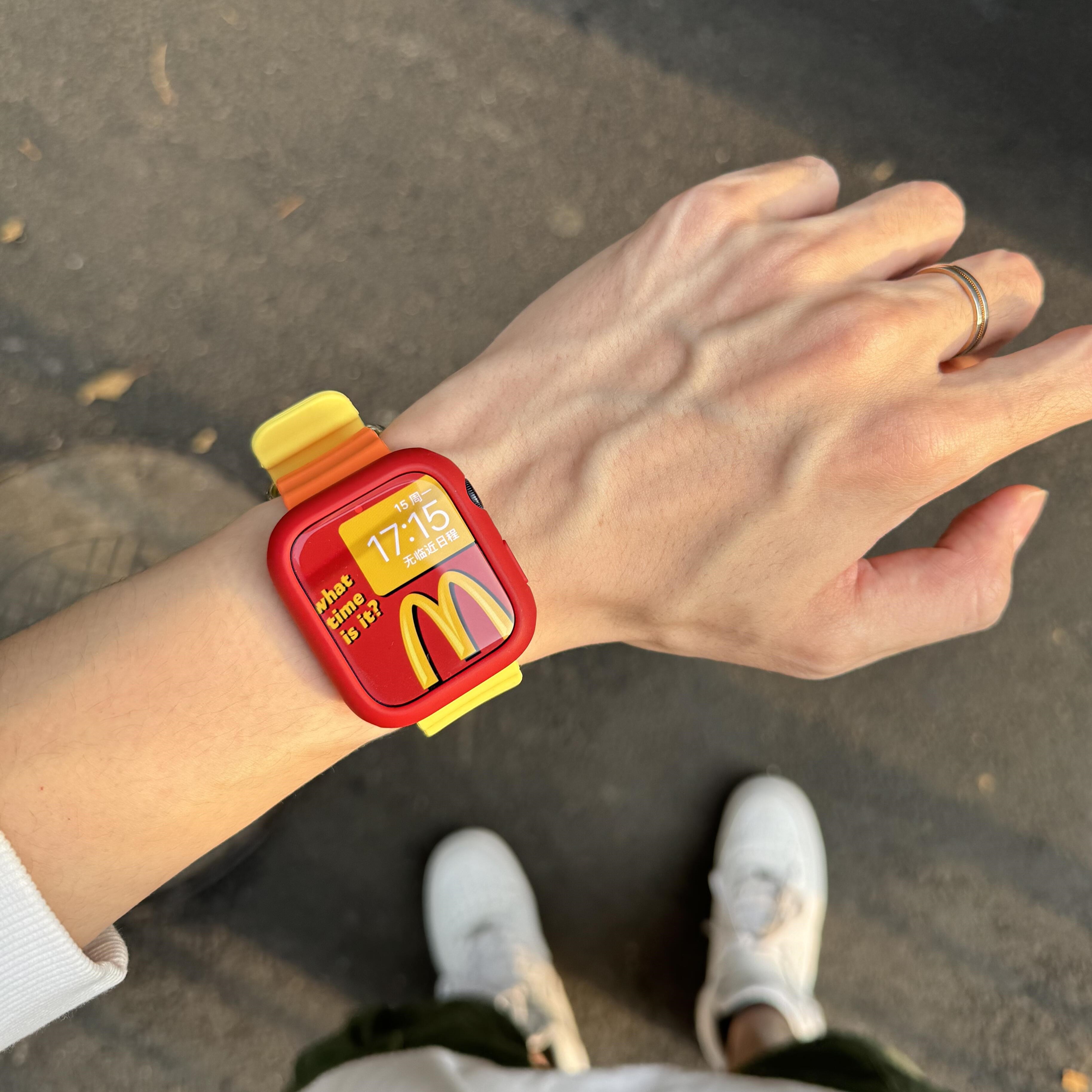 适用iWatchs11代新款华为FIT5麦门拼色海洋硅胶表带苹果手表s10987se舒适FIT43小米10Pro创意红米6高级感透气