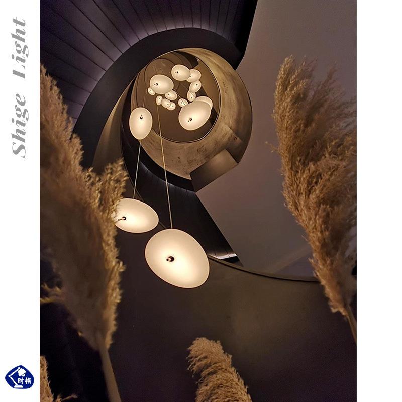 楼梯吊灯复式楼loft挑空客厅灯 旋转楼梯间长吊灯高级感别墅灯具