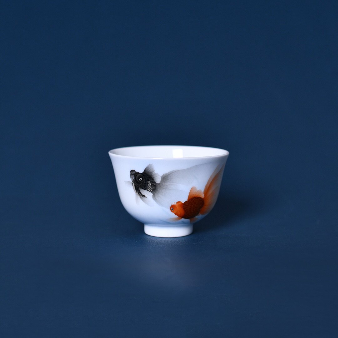 山屋沏景德镇九段烧妙手丹青金鱼杯手工陶瓷茶杯主人杯140ml
