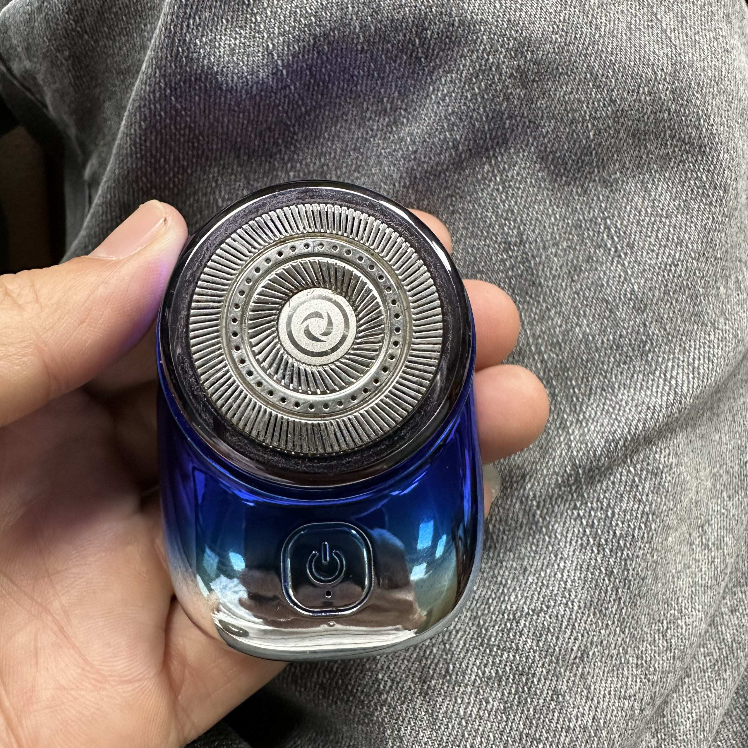 便携睇须刀 外观小花 随发 不包好坏