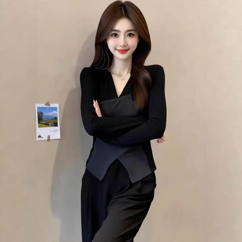 好货大码女装假两件v领修身长袖T恤2026秋季胖mm不规则显瘦打底衫