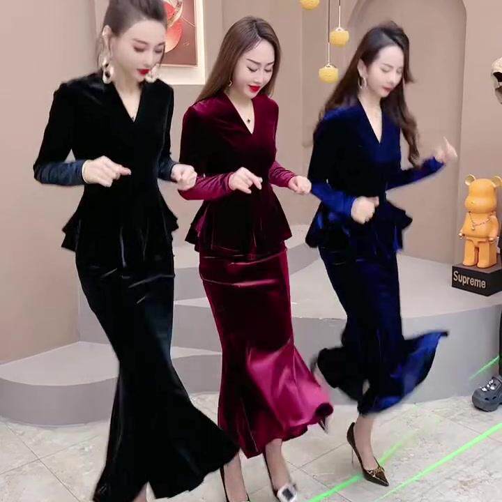 好货气质优雅时尚高级感丝绒两件套女秋季V领收腰显瘦上衣百搭鱼