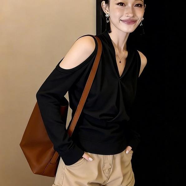 好货美式辣妹黑色挂脖V领露肩长袖T恤女早春季别致设计感修身显瘦