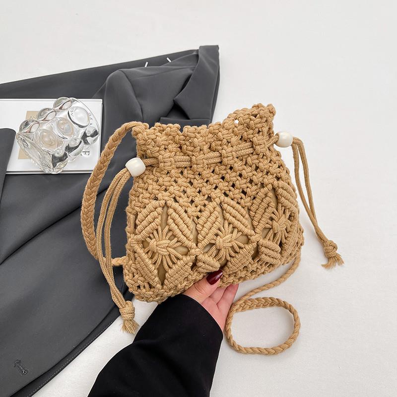 推荐夏天森系编织水桶包20