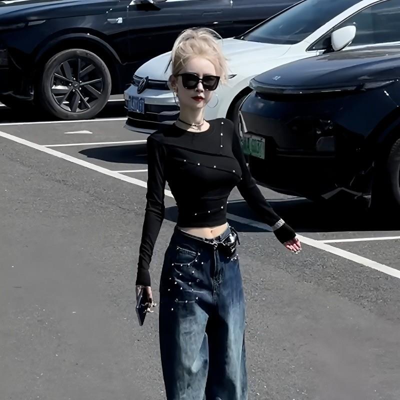 好货美式别致黑色铆钉长袖t恤女秋季设计感辣妹修身短上衣内搭打