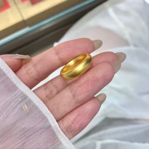 卡纯诗古法哑光泥鳅背戒指8mm女轻奢黄金色沙金素圈实心情侣对戒